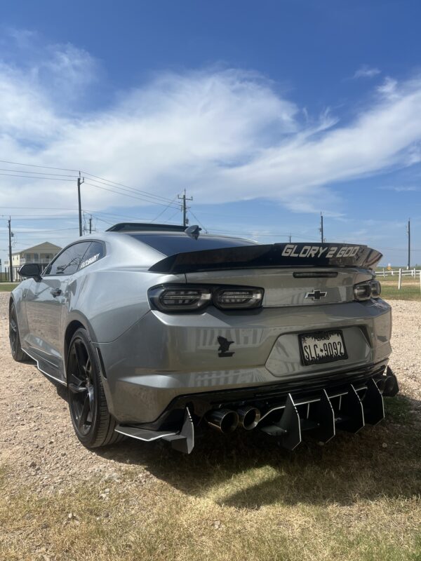 Camaro 2016+ Drake style spoiler Gloss - Image 2