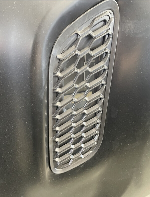 Chrysler 300 Redeye Hood *WE DO NOT OFFER SHIPPING FOR HOODS OR BUMPERS* - Image 4