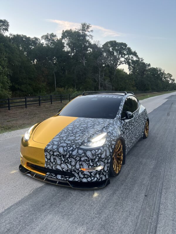Tesla Model Y gloss front lip - Image 3