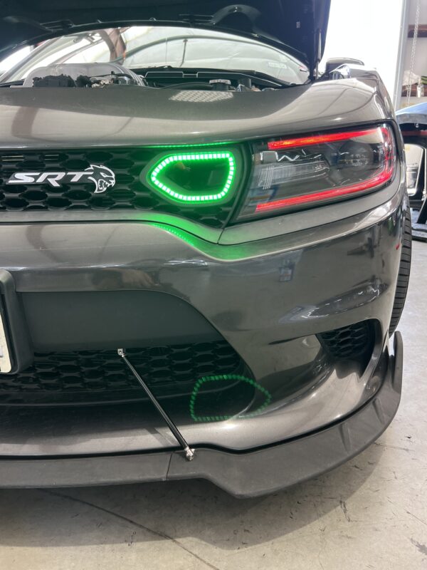 Splitter/lip rods support bar