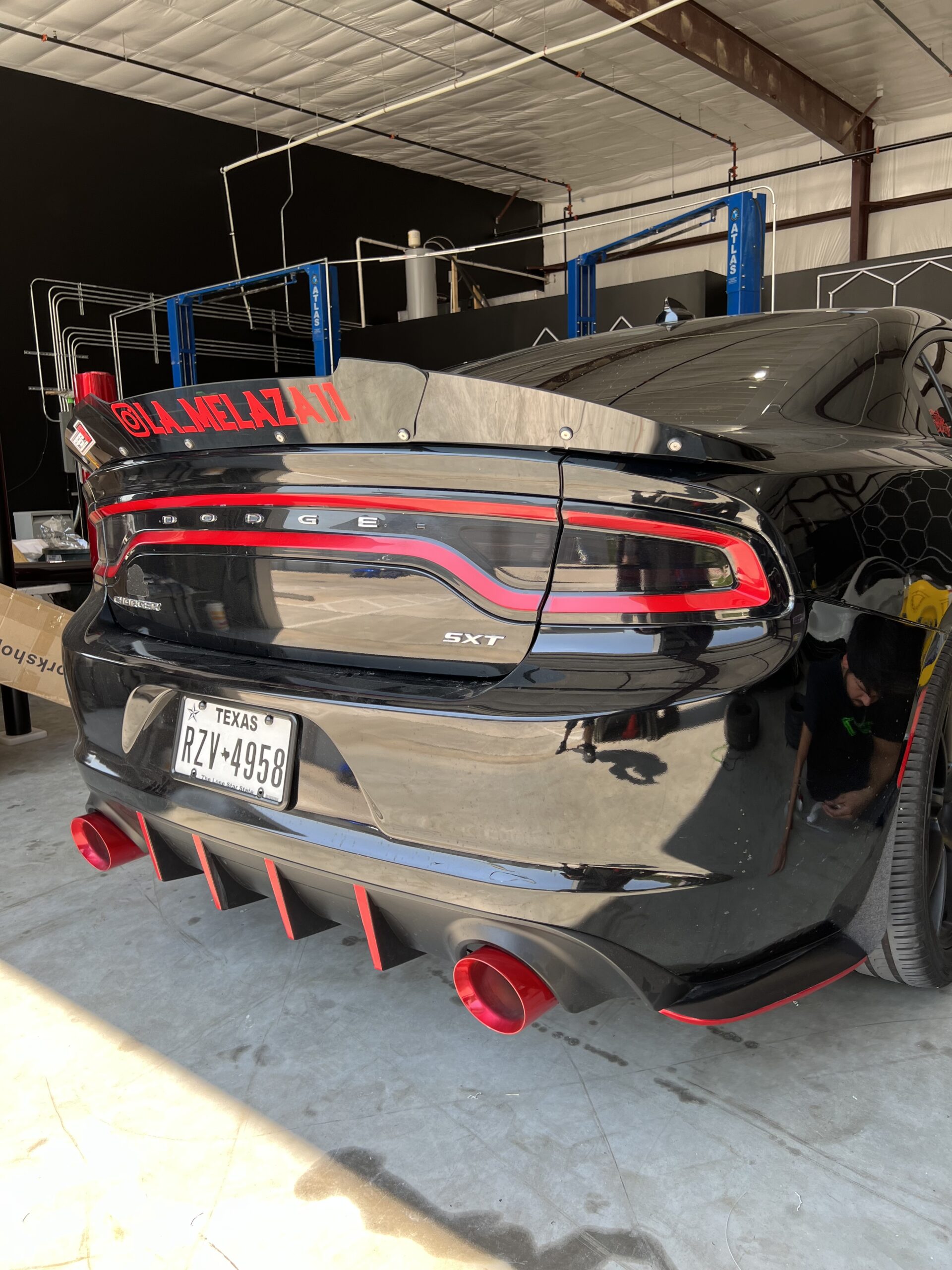 charger 2015 + FITS BUMPER WITHOUT VENTS older rt/se/sxt/ralleye ROUND tip conversion diffuser