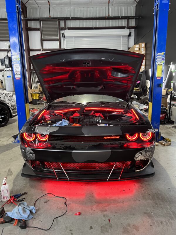 CHALLENGER WIDEBODY SPLITTER - Image 2