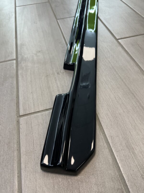 CHALLENGER SIDE SKIRTS - Image 3