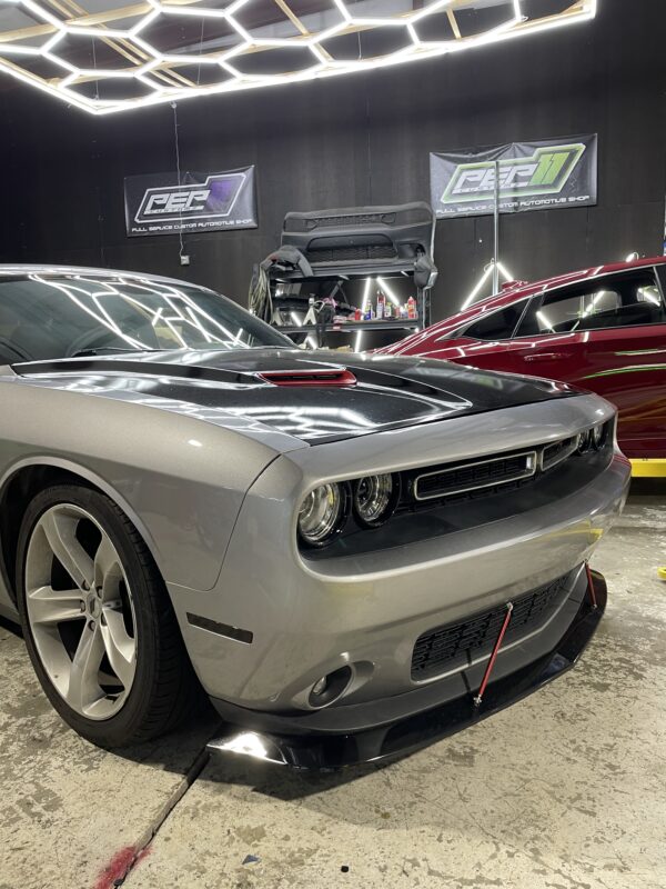 Challenger SXT Base lip