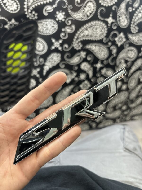 SRT (black/chrome) emblem